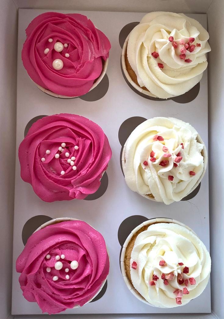 Frosted cup cakes