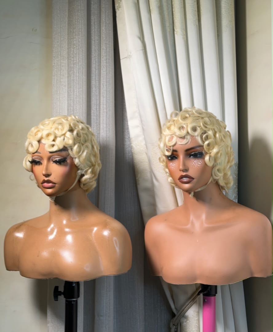 Blonde Chioma wig