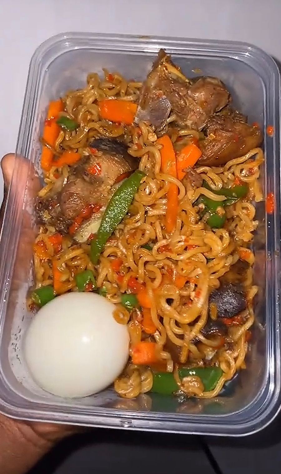 Peppered noodles veggies and egg