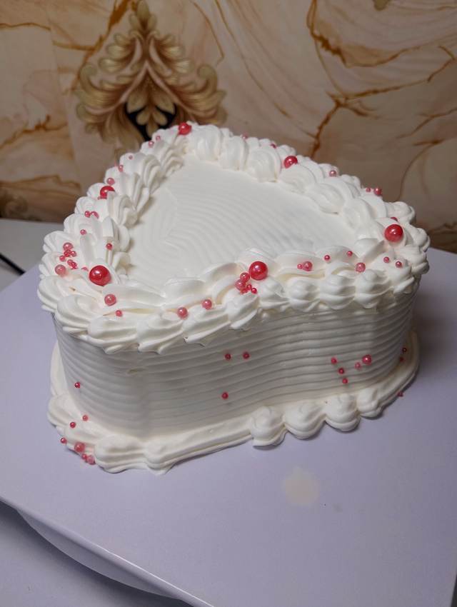 Whipped cream cake