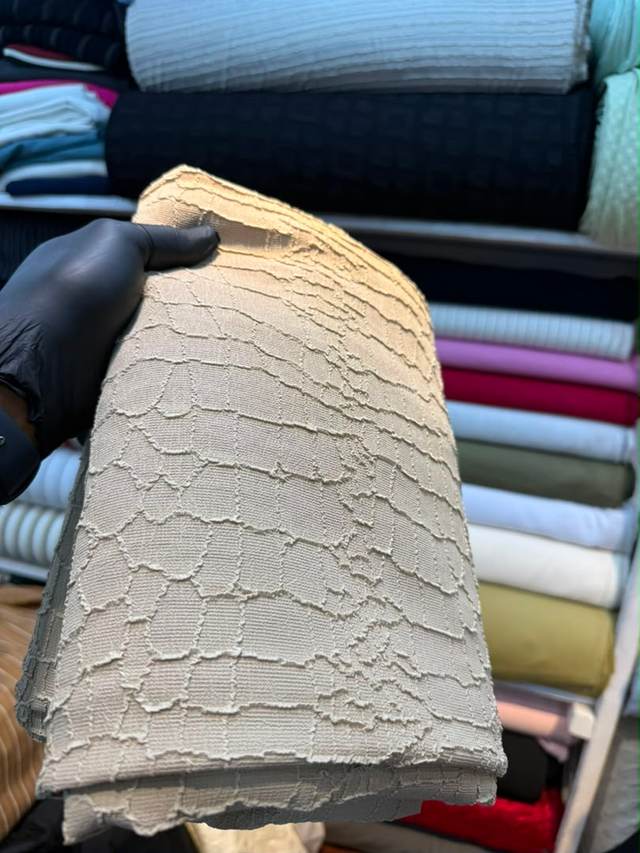 Cotton tissue fabric peach