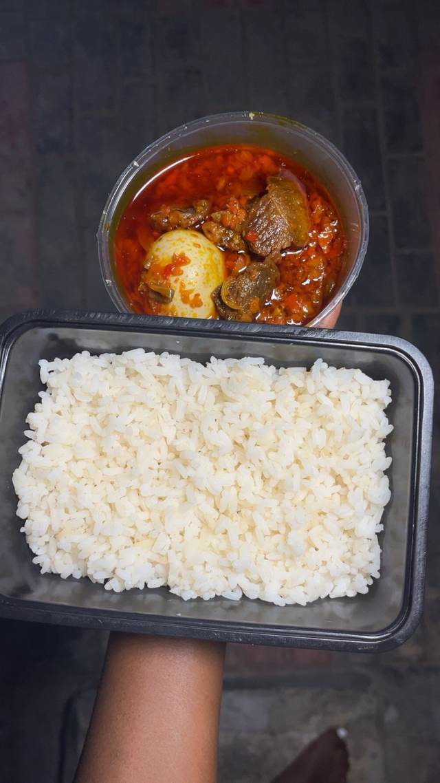 Whiterice with beef &Egg sauce