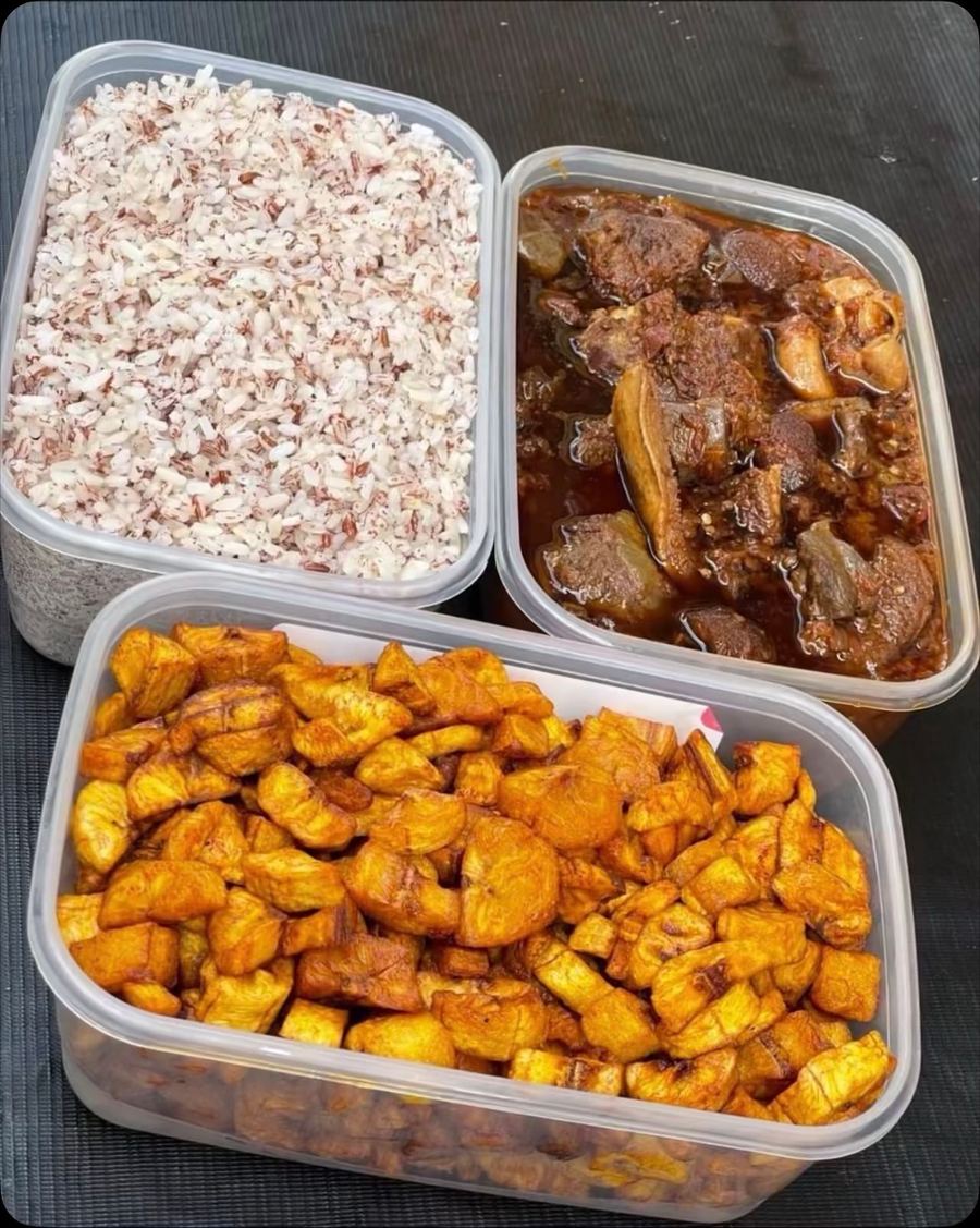 2Litrs Ofada, Plantain & OfadaSauce