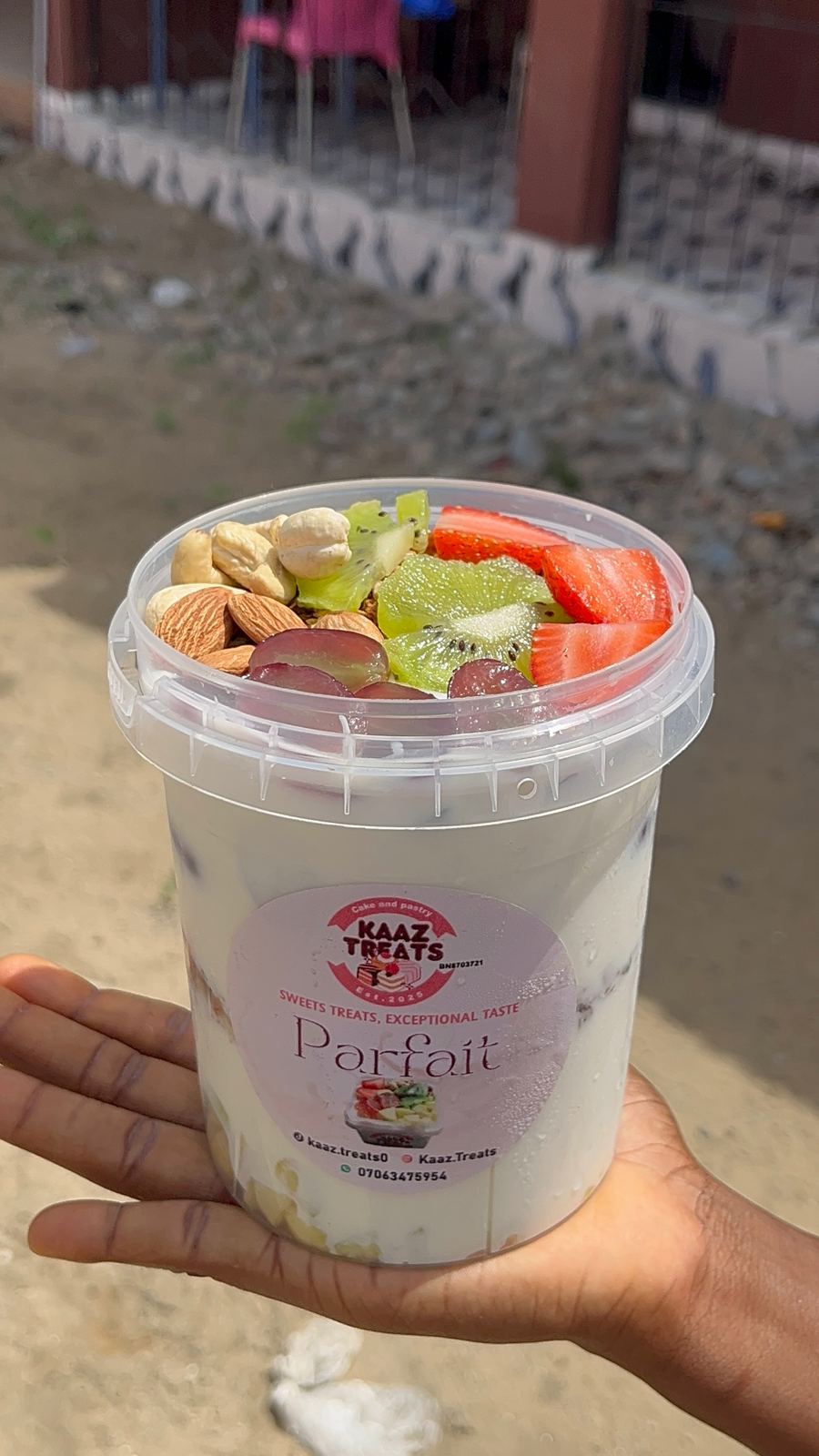 Fruit parfait (1 Liters )