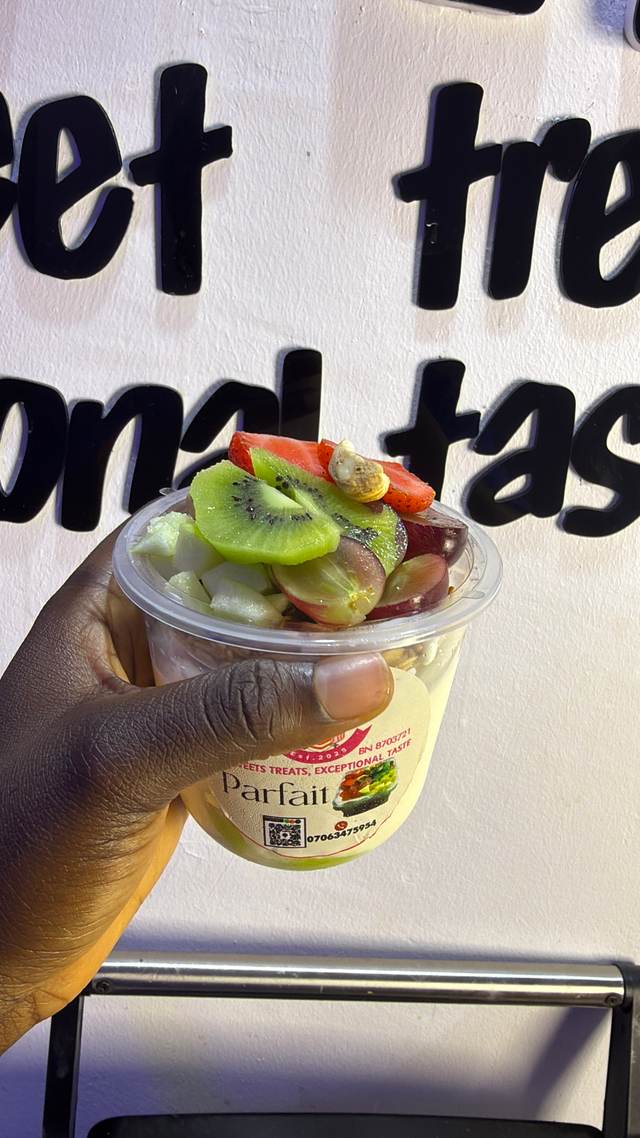 Fruit parfait