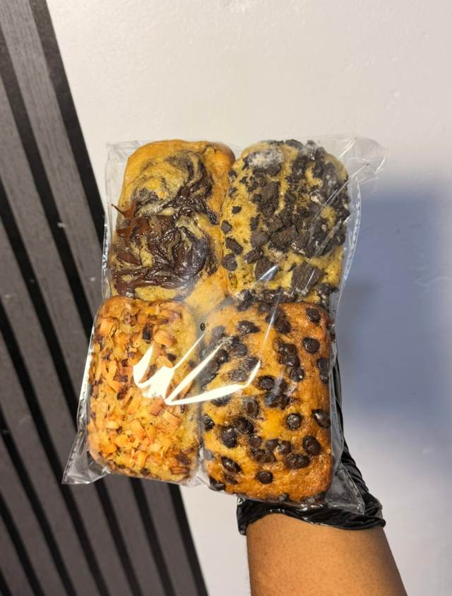 Pack of 4 mini banana bread