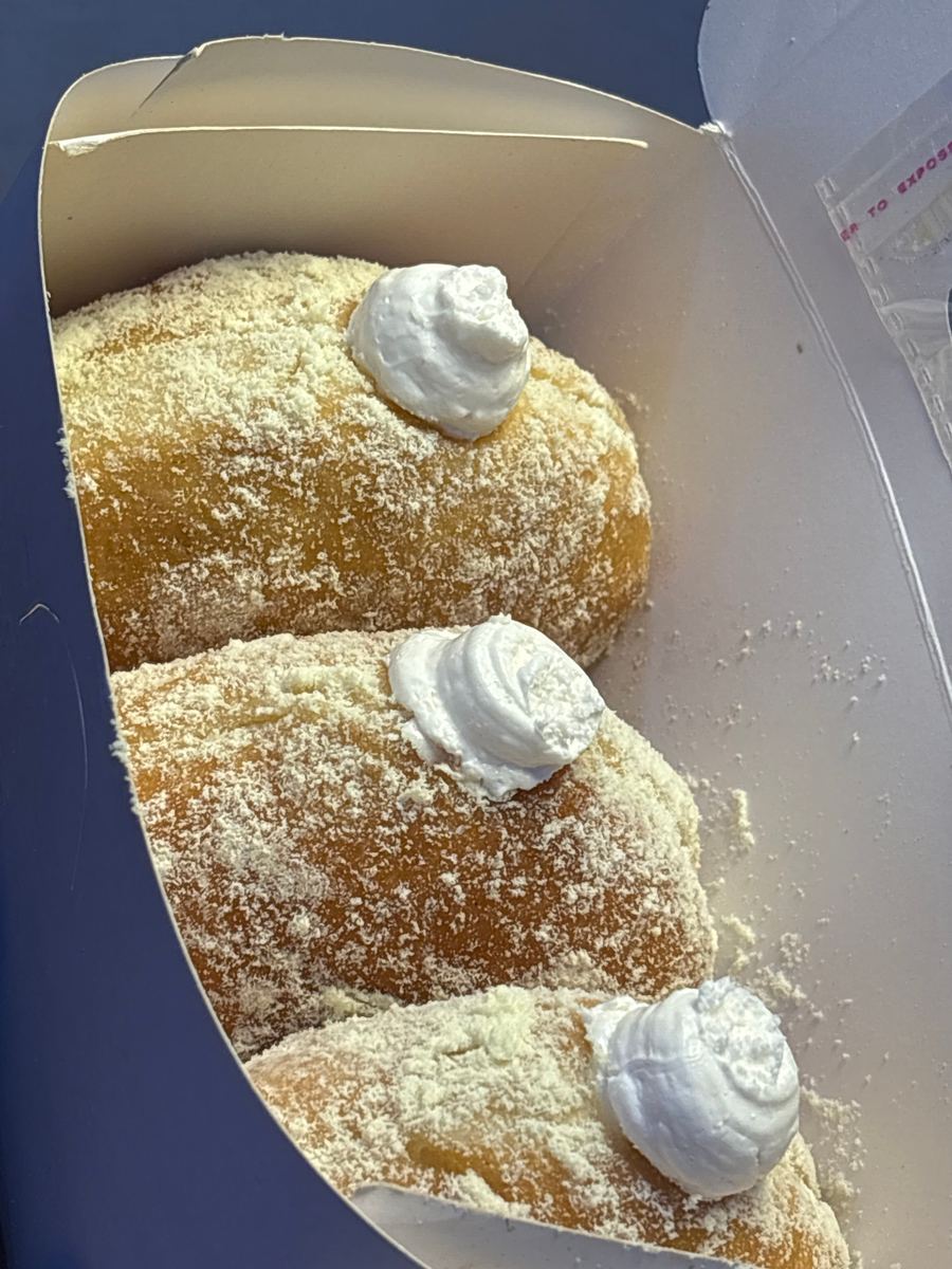 Milky donut box of 3