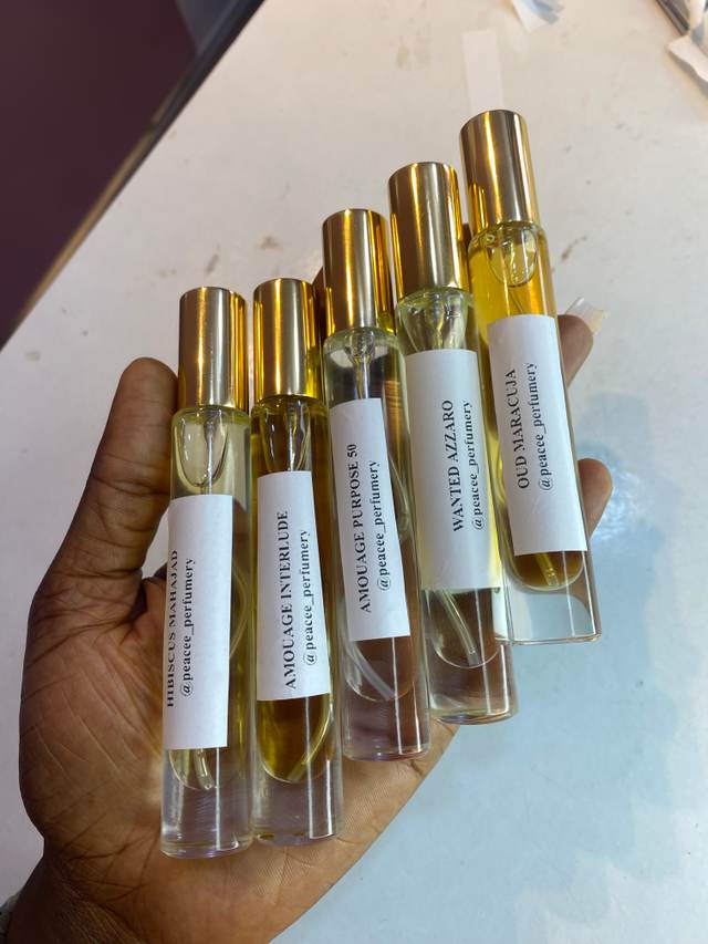 Perfume oil